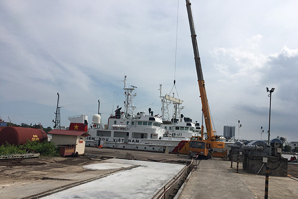 Sửa bảng điện tử tàu kiểm ngư